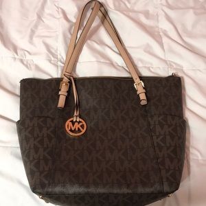 Michael Kors purse
